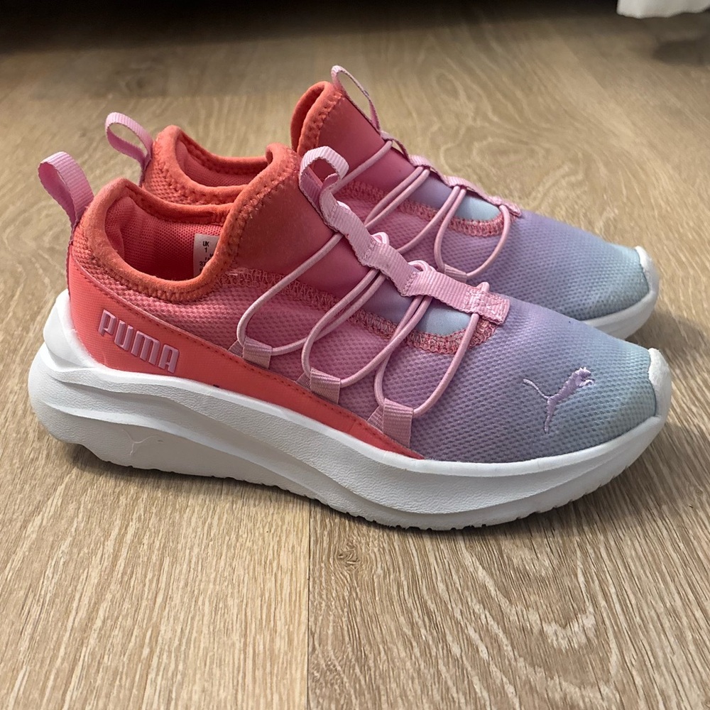 PUMA One4All 2.0 Friendship Bracelet
Slip-On Sneaker - Picture 3 of 11